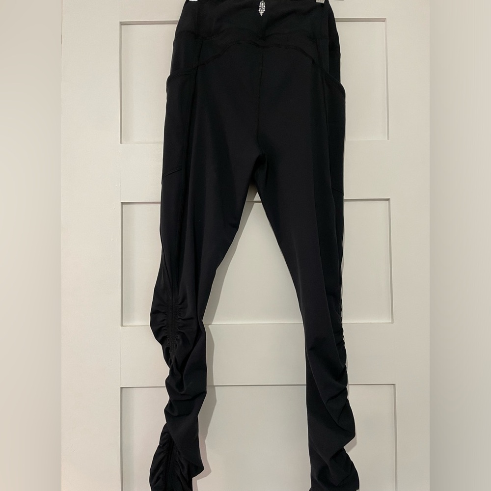 Free People leggings Black Size M - Picture 2 of 3